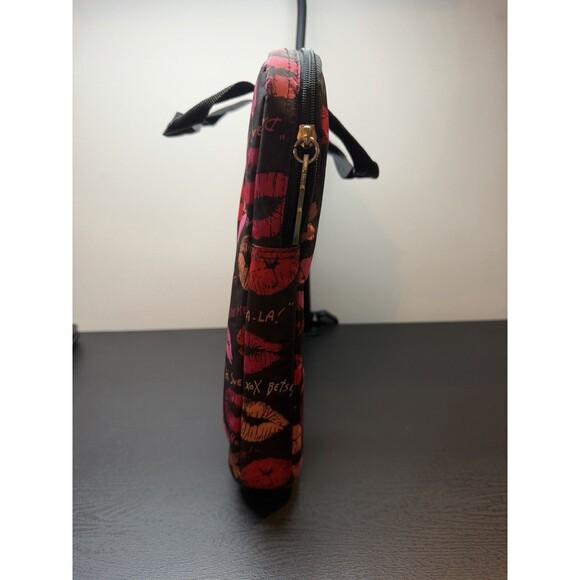 Betsey Johnson Laptop Bag Lips Kisses - Picture 5 of 16